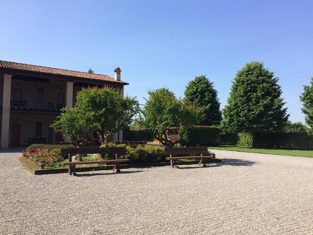 Agriturismo Ca Del Lupo Палаццоло-сулл'Ольо Экстерьер фото