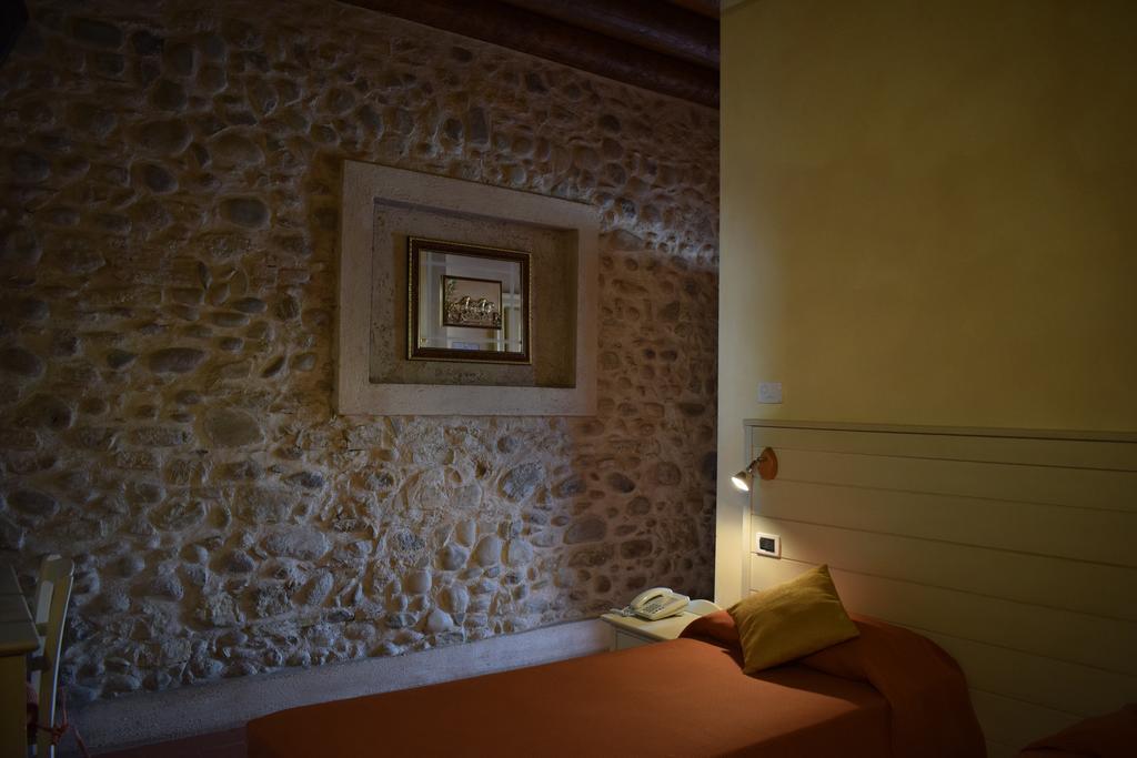 Agriturismo Ca Del Lupo Палаццоло-сулл'Ольо Экстерьер фото